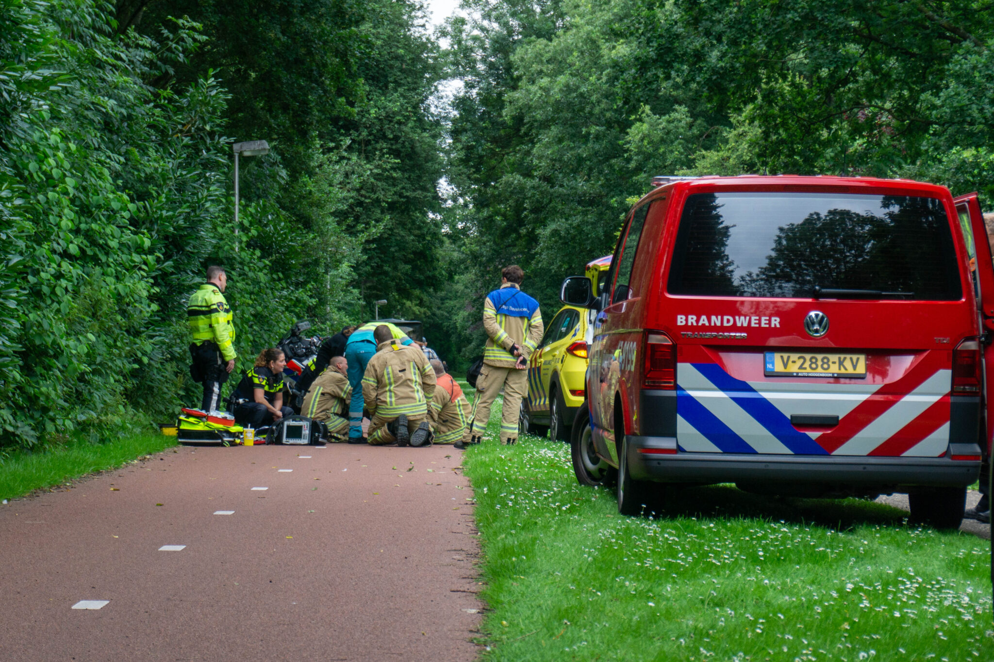 kindje raakt met been bekneld in bakfiets Capelseweg Capelle aan den