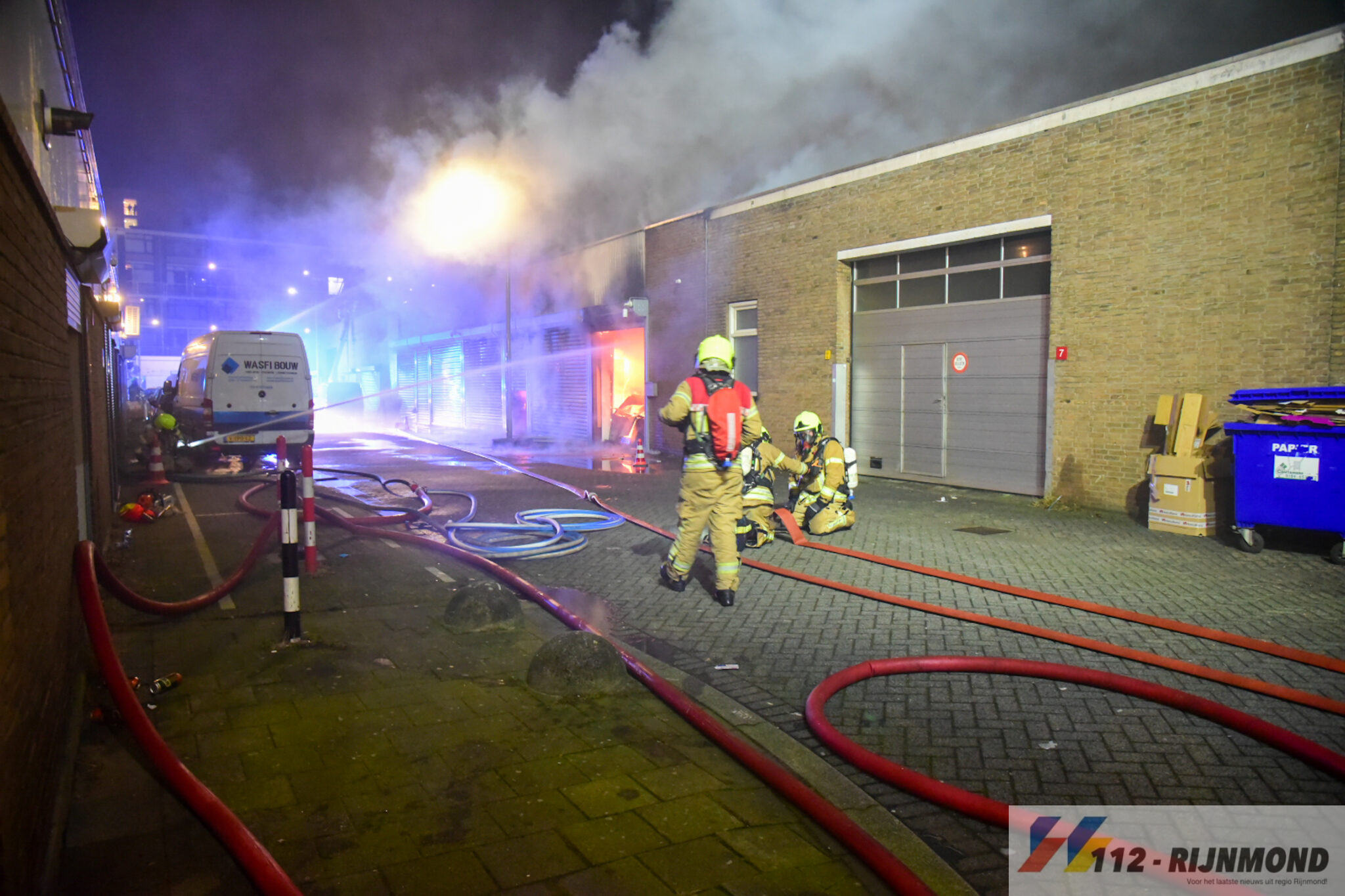 Grote Brand Uitgebroken Na Explosie Bij Appartementencomplex ...